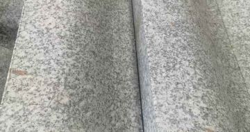 亳州芙蓉白S型拉丝面路沿石
