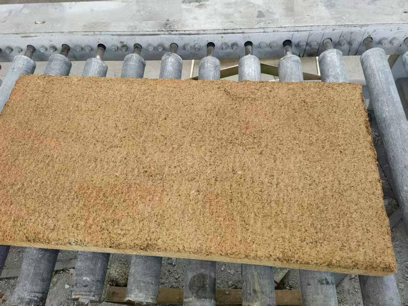 亳州 菠萝面老石板，做旧仿古石，流水线生产加工