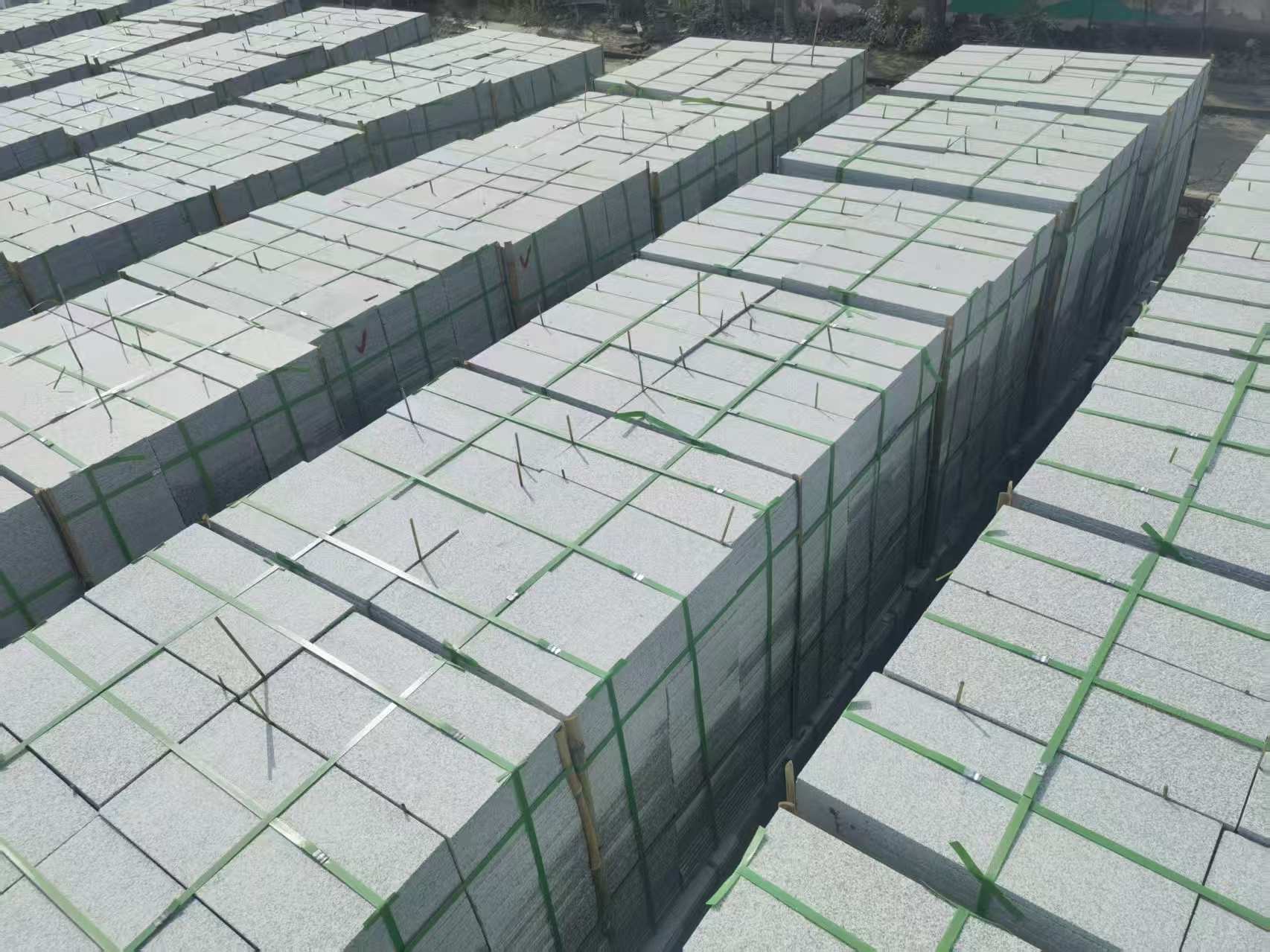 亳州 芝麻白1.8公分火烧300*600地铺，清仓大甩卖