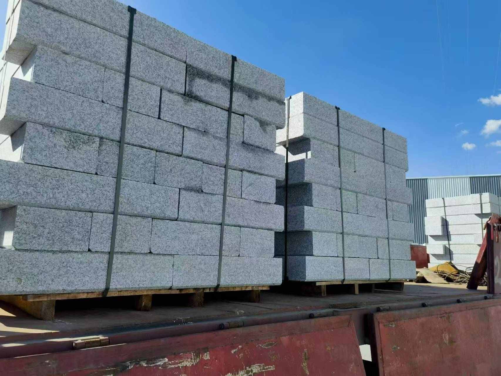 亳州 路沿石装车出货