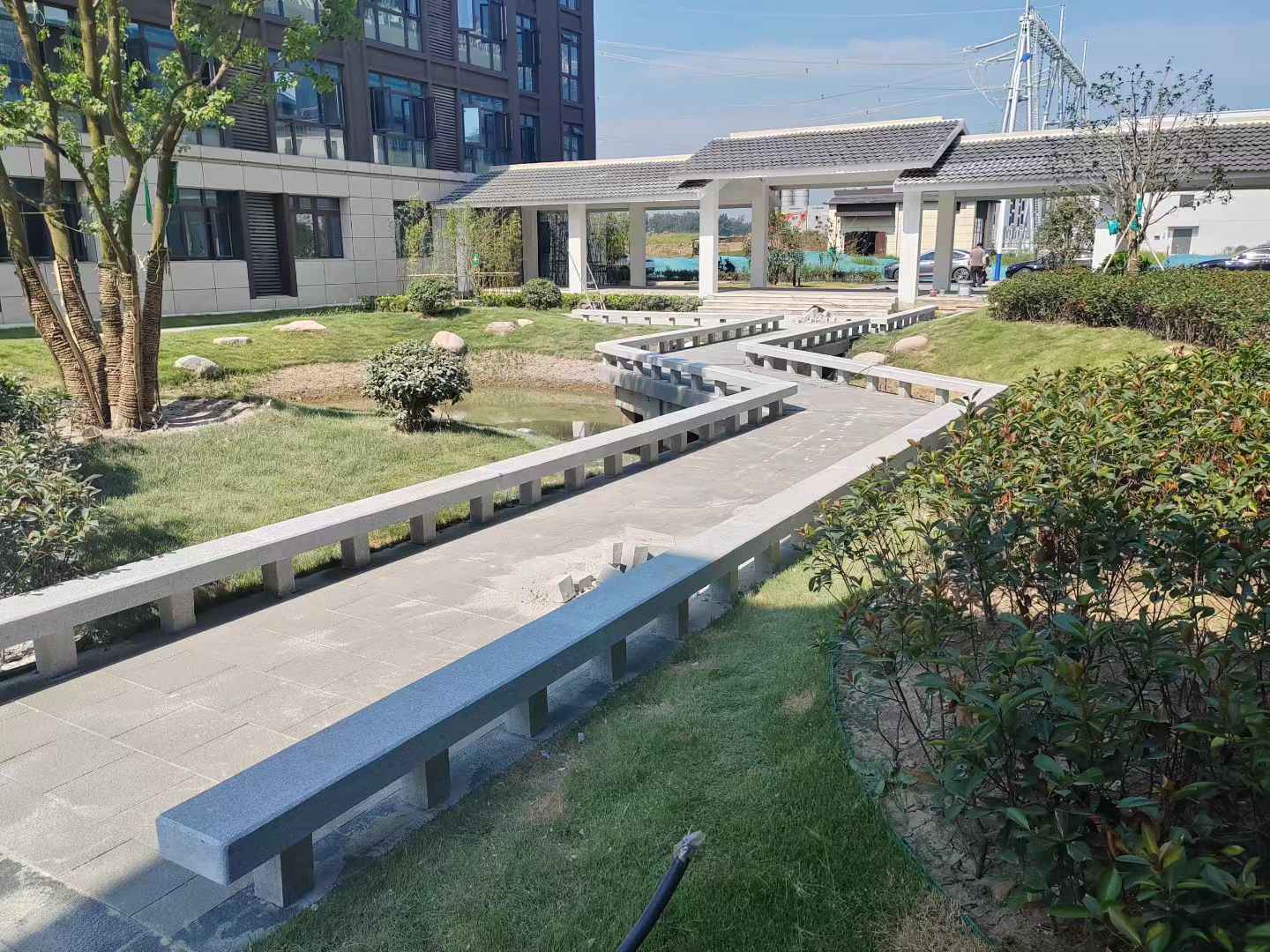 亳州 芝麻灰小区坐凳&栏杆安装效果