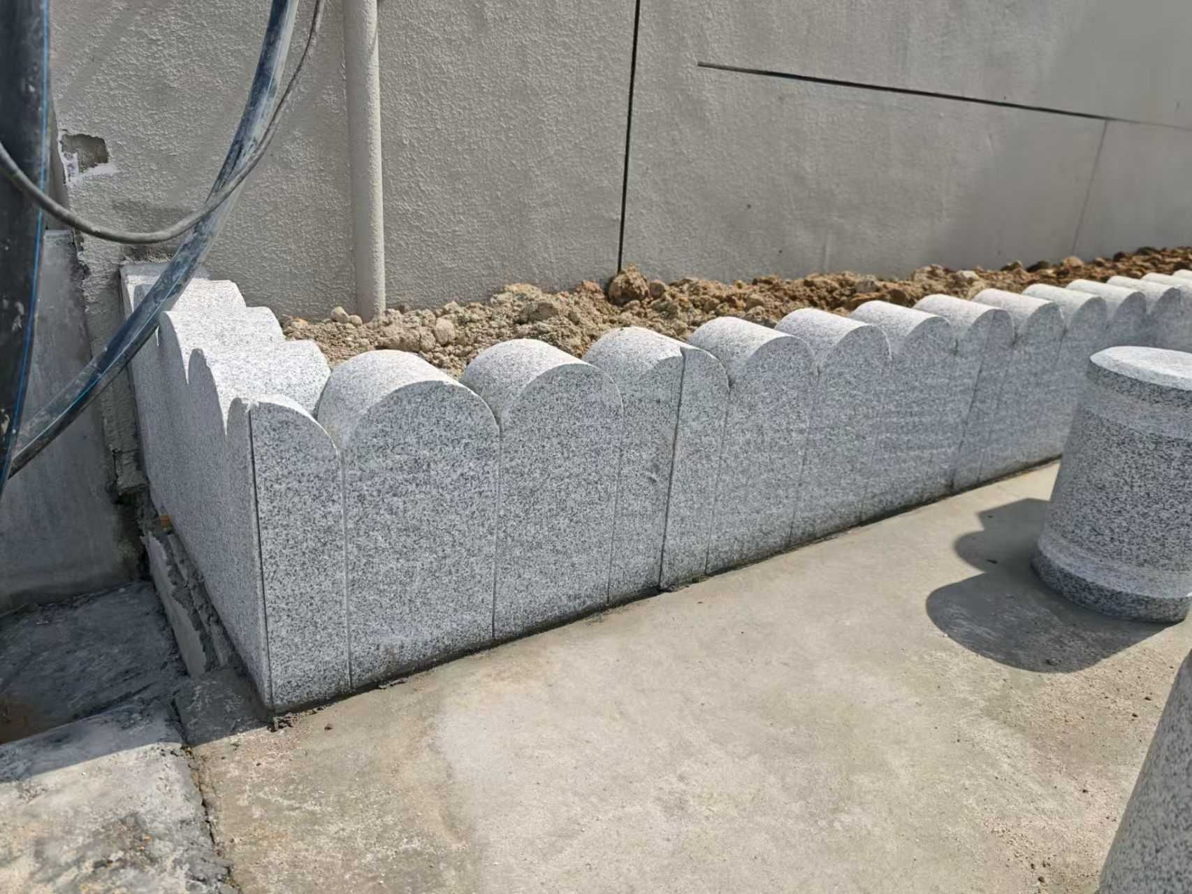 亳州 芝麻白花岗岩花边石铺装效果图